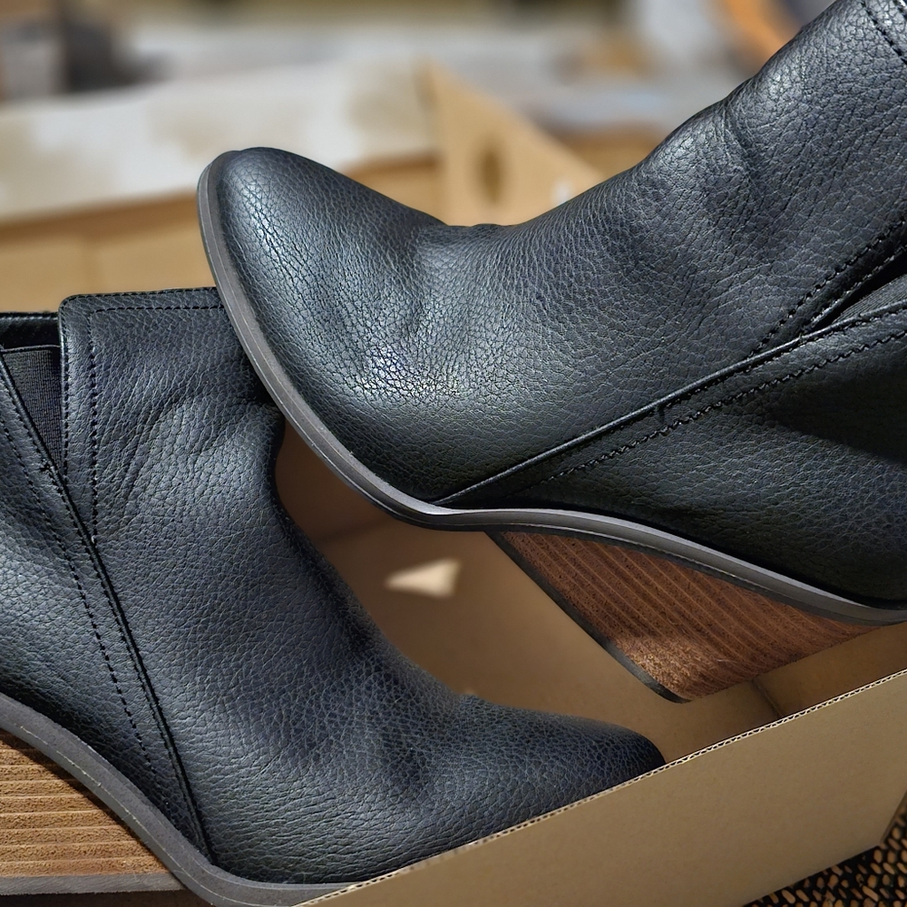 Dr Scholls boots women sz 7.5